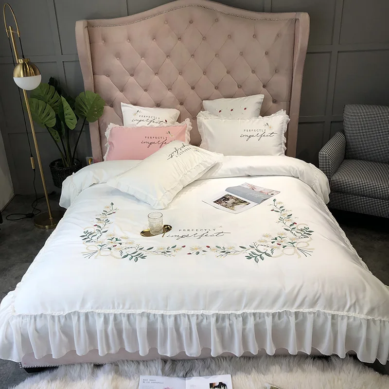 Комплект постельного белья из белого розового серого желтого цветов|Комплекты