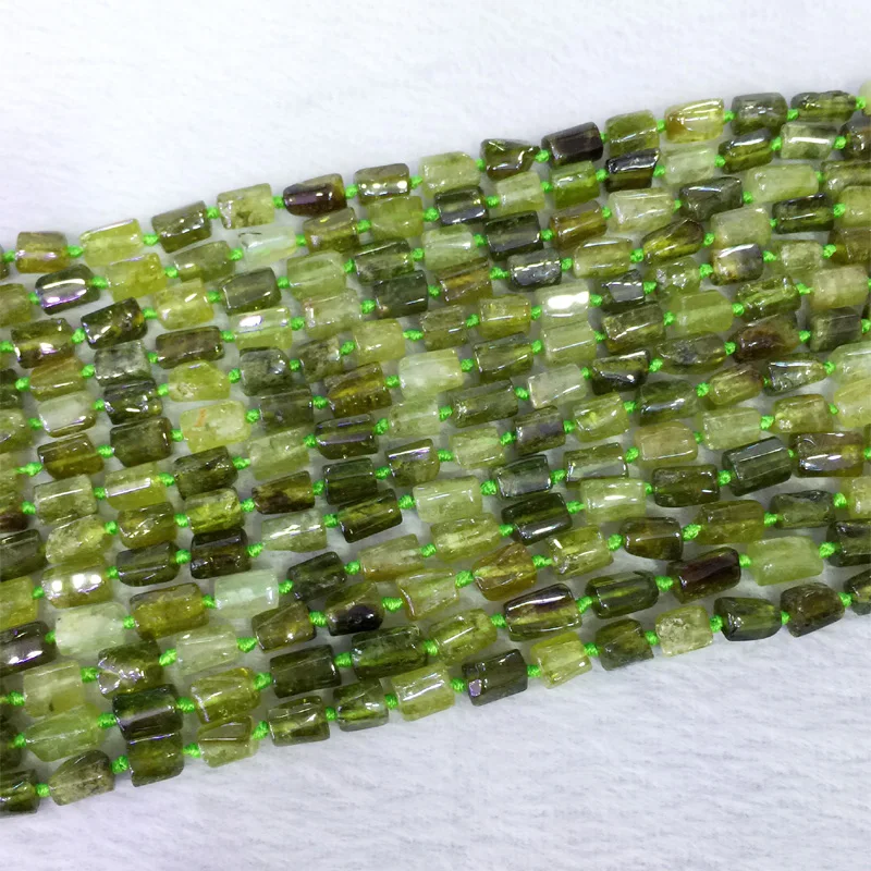 Натуральный зеленый гранат цаворит Demantoid самородок свободной формы свободные Гладкие бусины 6-8 мм 05387