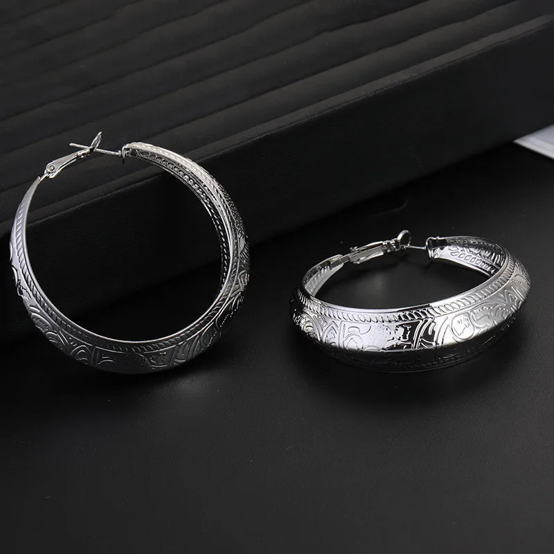 LNRNAN 2019 New Fashion Metal Hollowed Round Drop Earrings For Women Gold Big Earring Modern Jewelry Accessories Gifts | Украшения и