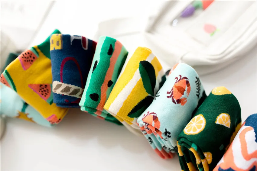New Unisex Men Women Art Painting Fruit Socks Cotton Fashion Socks Winter Warm Crew Socks Harajuku Funny Socks Cute High Hosiery