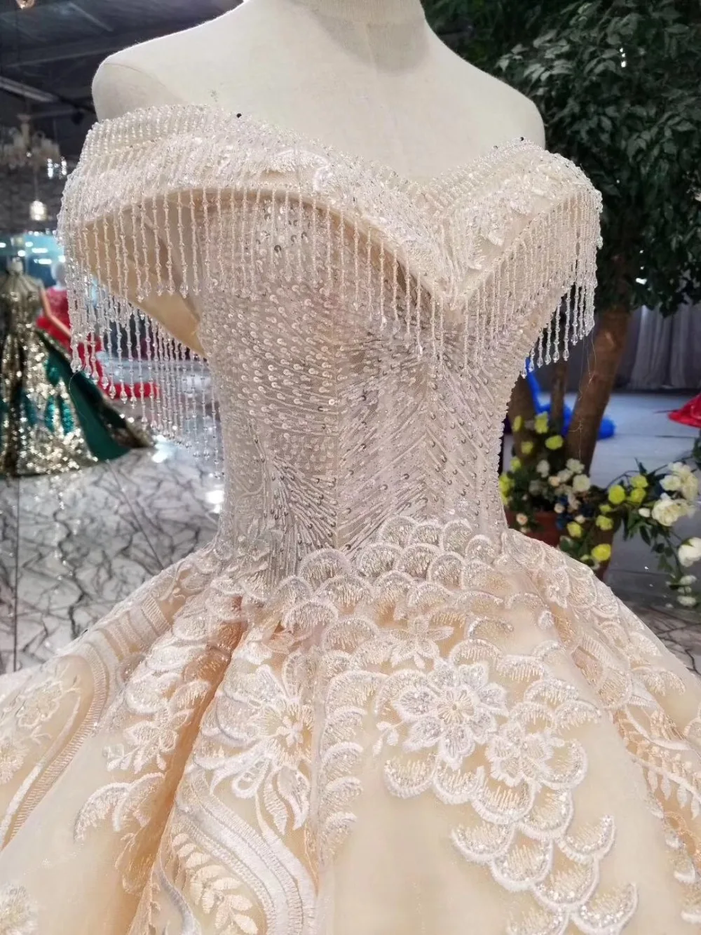 Luxury Wedding Gowns off Shoulder Tassel Beading Beads Champagne Embroidery Ball Gown Dresses 2019 New vestido de noiva | Свадьбы и