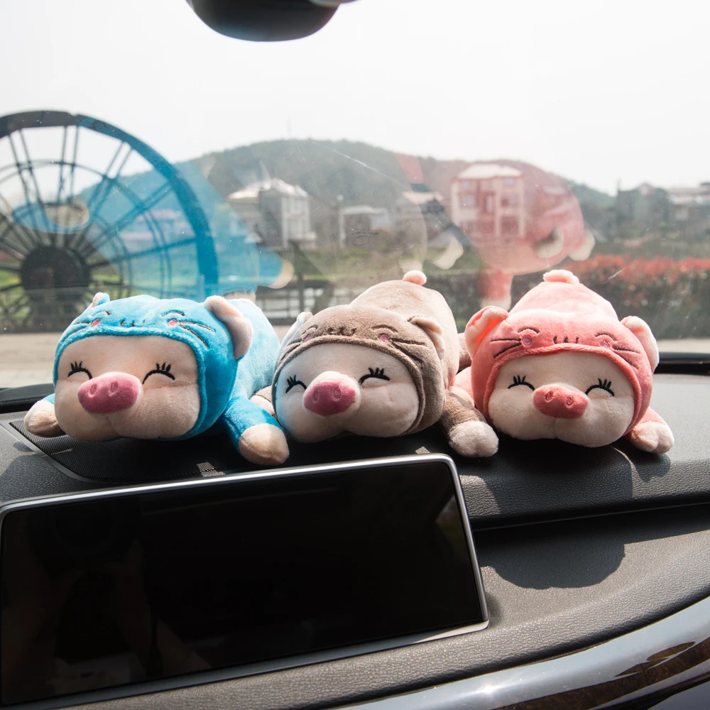 Car Ornament Bamboo charcoal Smelly Remover Cute Pig Cartoon Pillow Auto Air Freshener Dashboard Decor styling Decoration gifts |