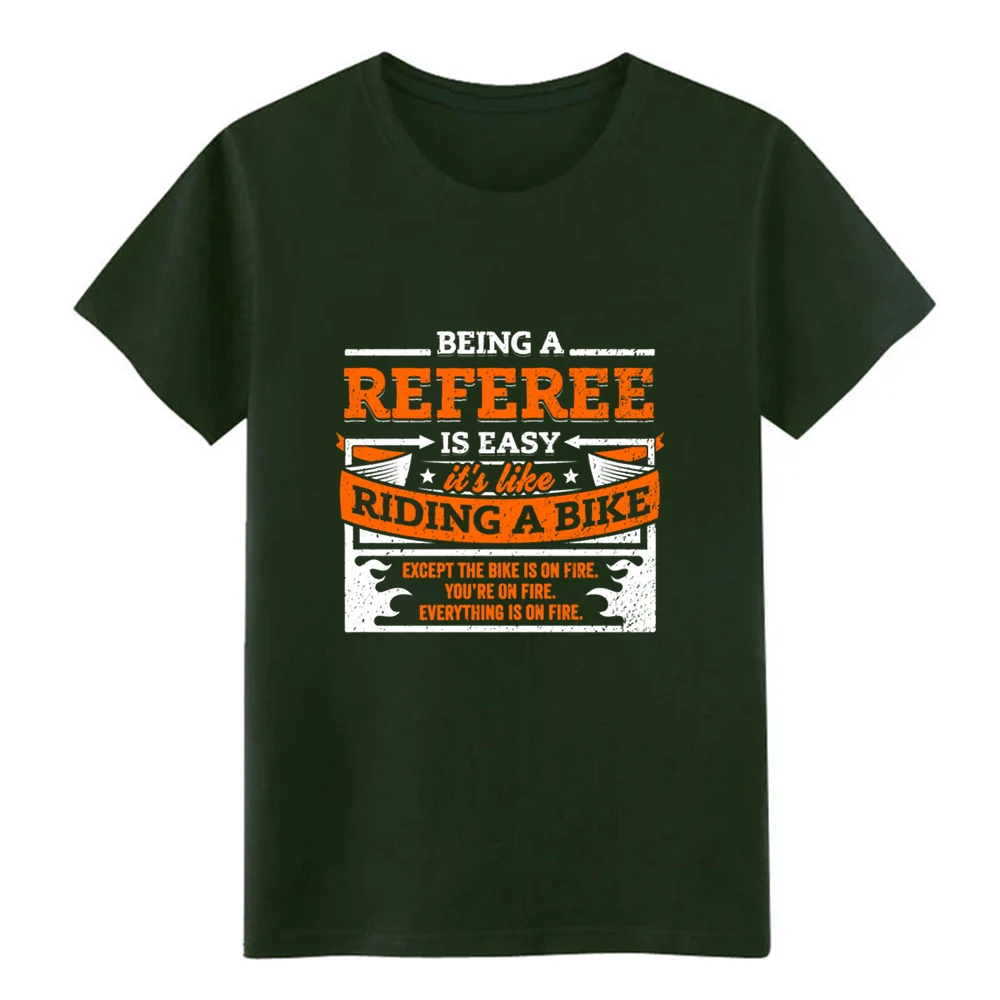 Мужская футболка рефери: с надписью Being A Referee Is Easy Повседневная летняя круглым