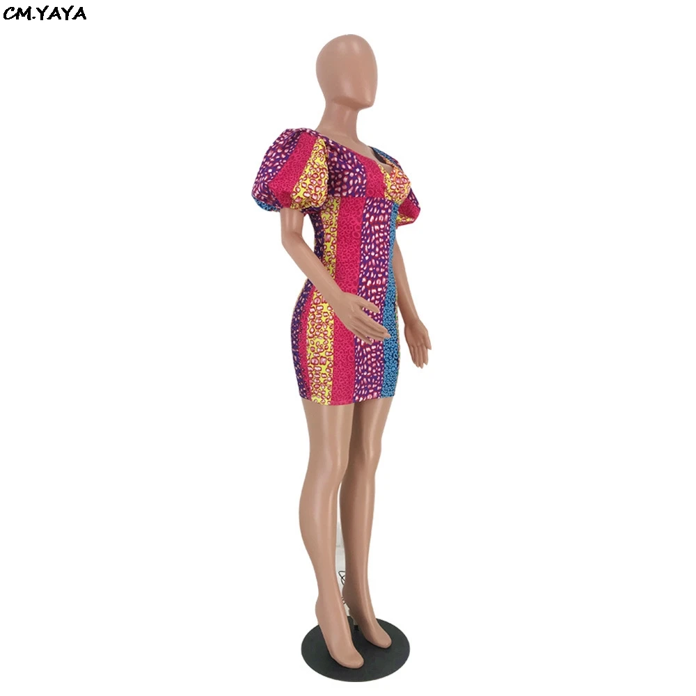 Женское мини платье с леопардовым принтом и открытыми плечами облегающее