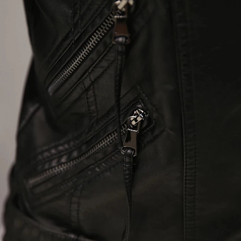 Куртка женская демисезонная на молнии из искусственной кожи с отложным