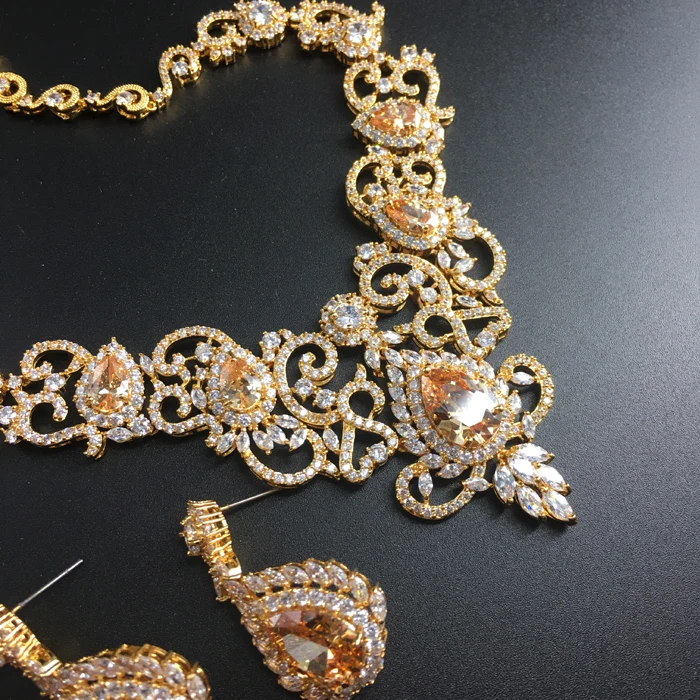 2019 new fashion retro palace noble V champagnel zircon necklace earring set wedding bride banquet dress jewelry free shipping | Украшения