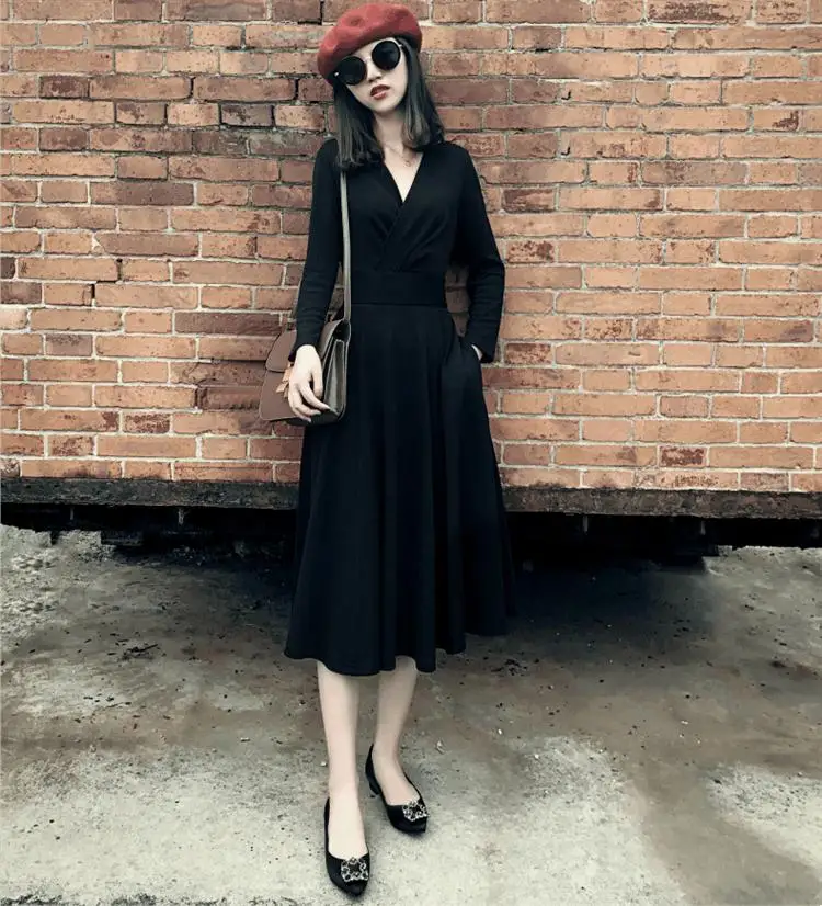 2018 осень и зима женские новый ретро Платье черного цвета Толстый Тонкий Хепберн