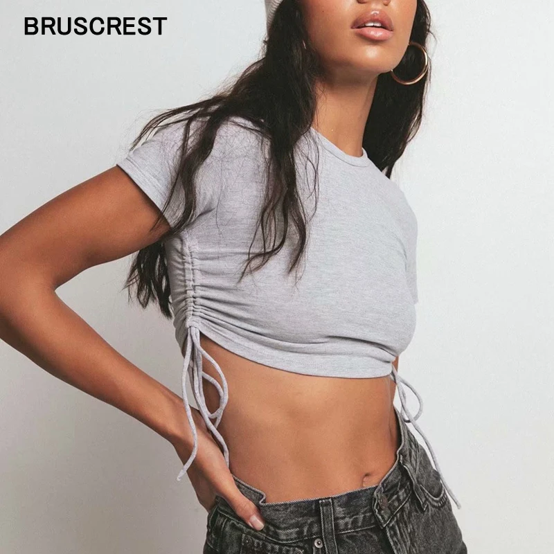 Милая черно-белая футболка женский укороченный топ с вырезом на рукавах боковые