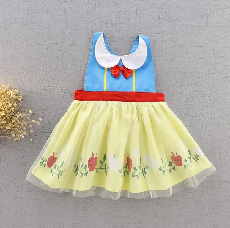 Retail 2019 Children Baby Cartoon Waterproof Apron Dress for children Girls Princess Cute Back Bow 2-6T | Детская одежда и обувь
