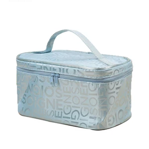 Модная косметичка с надписью, Женская квадратная дорожная сумка, органайзер для туалетных принадлежностей, однотонные вместительные сумки для девочек