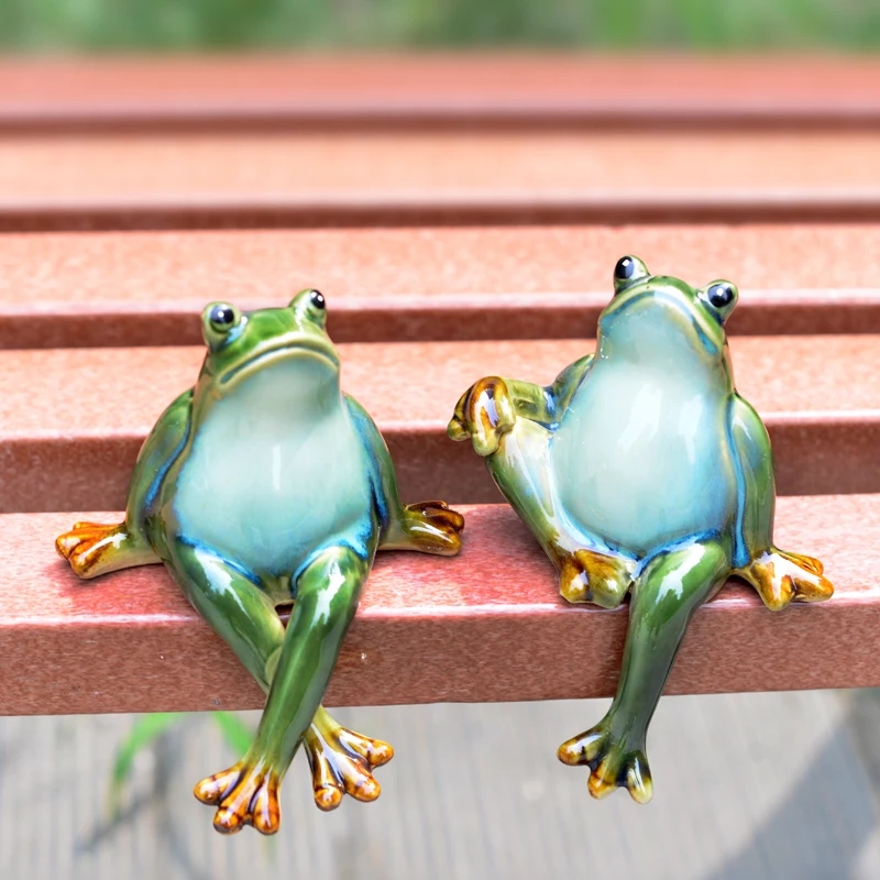 

European and American ceramic crafts home garden balcony decorations ornaments wedding birthday gift couple frog