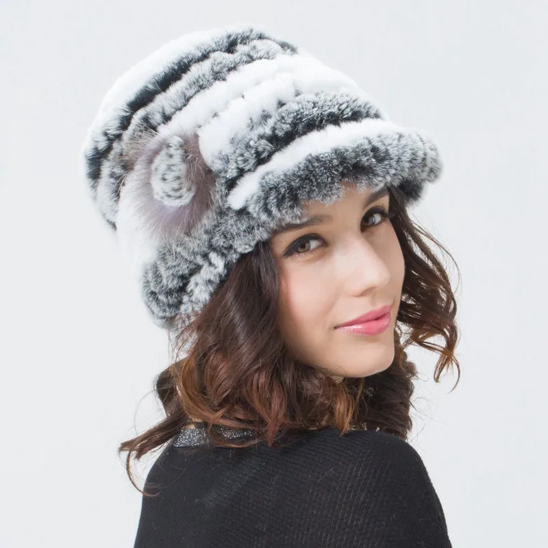 Женская зимняя вязаная шапка с козырьком из натурального меха кролика рекс |