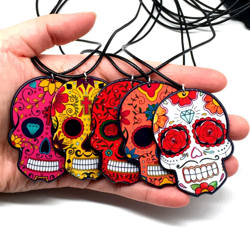 Ожерелье Calavera со сладким потрясающим черепом празднование мексиканского дня