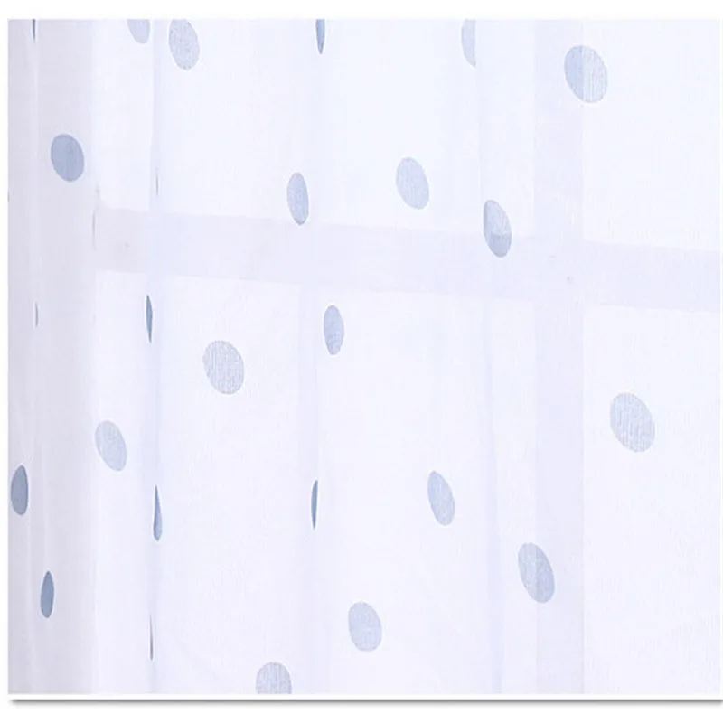 Современные светонепроницаемые занавески в полоску горошек с синими точками