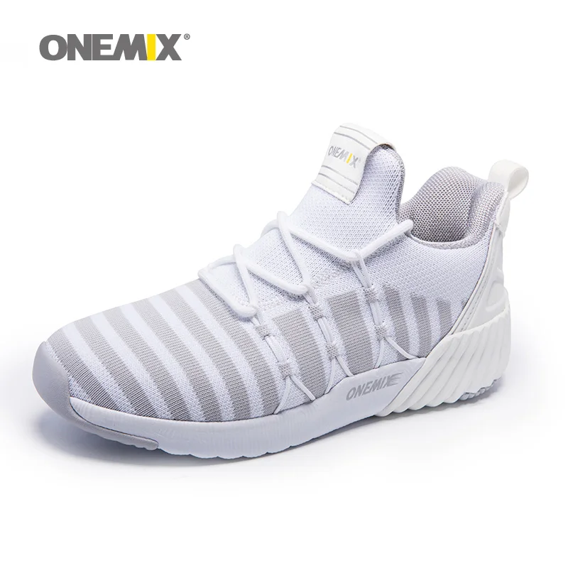 Женские беговые кроссовки ONEMIX высокие сетчатые белого цвета спортивные ботинки
