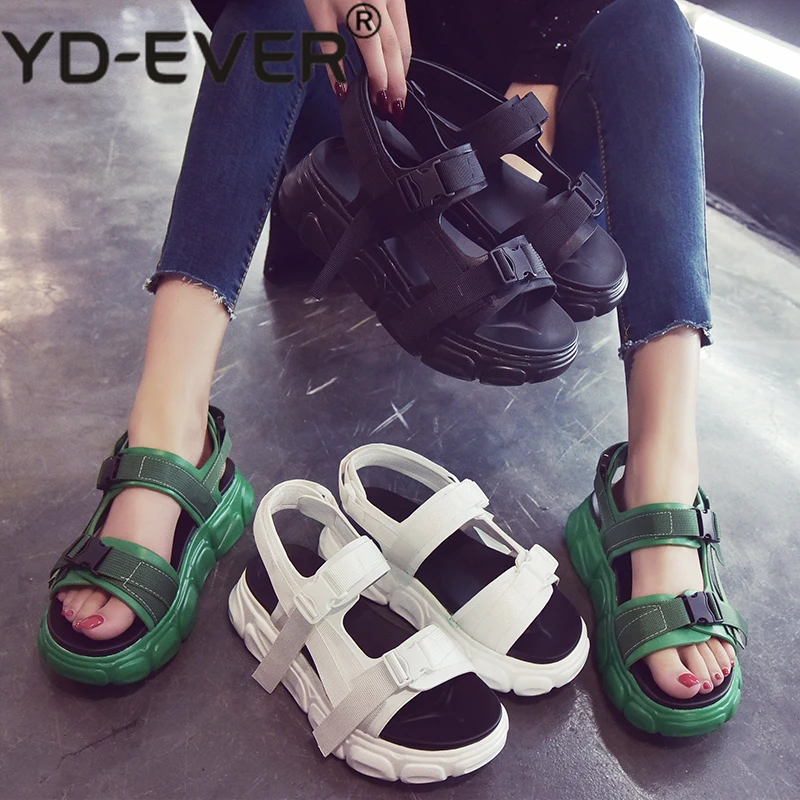 Женские сандалии на плоской подошве цвет белый черный зеленый Босоножки