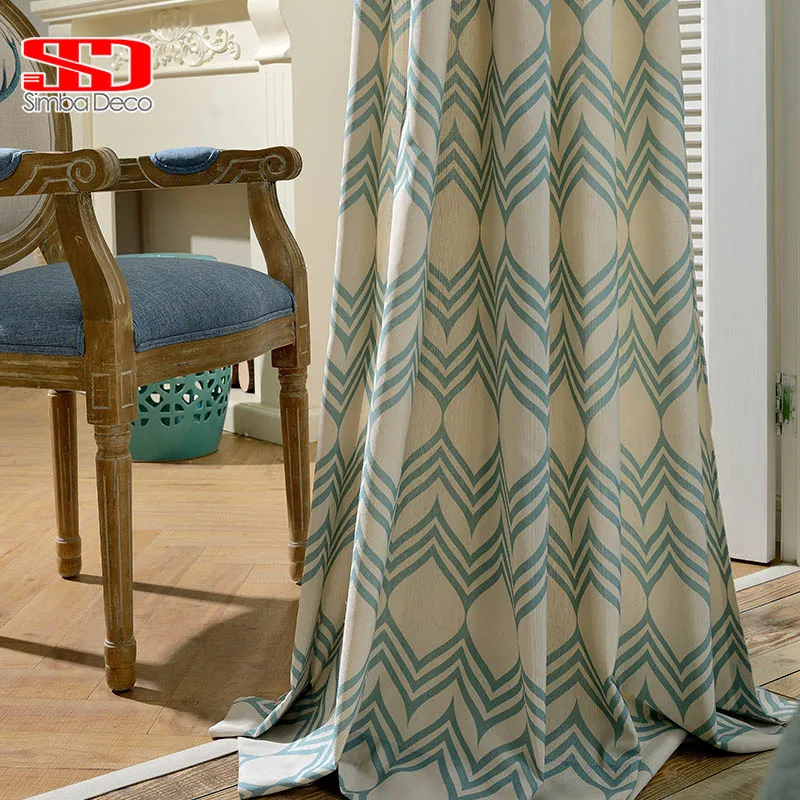 Зеленые затемняющие шторы для гостиной с геометрическим рисунком современные