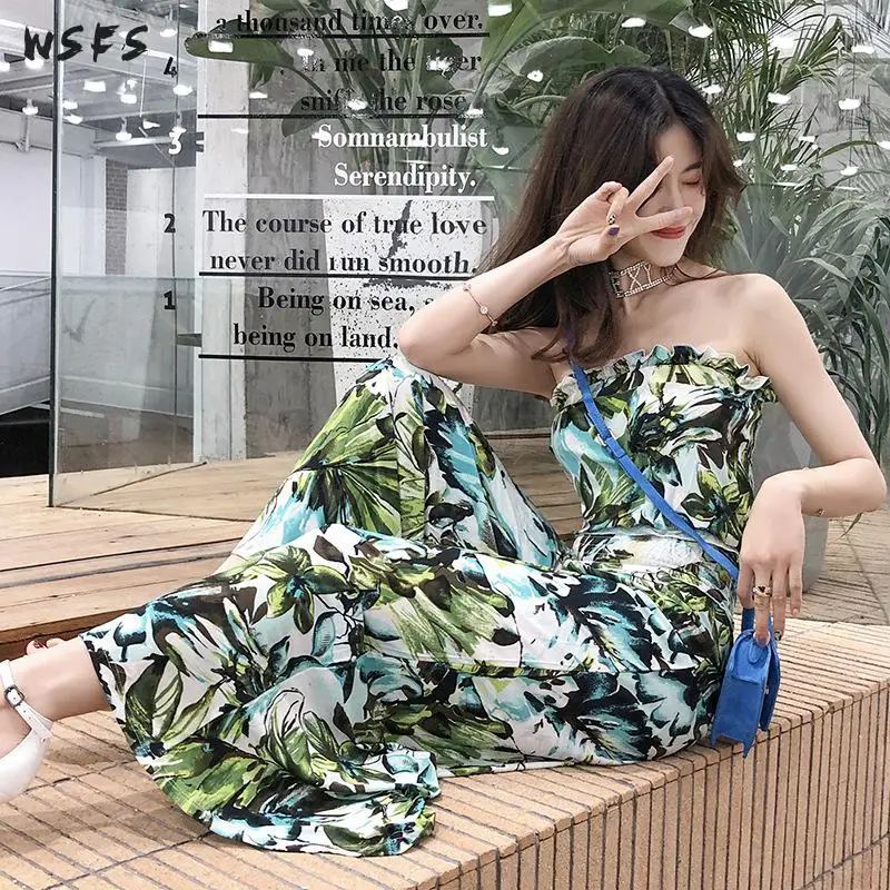 Летний зеленый цветочный комбинезон с открытыми плечами без бретелек открытой