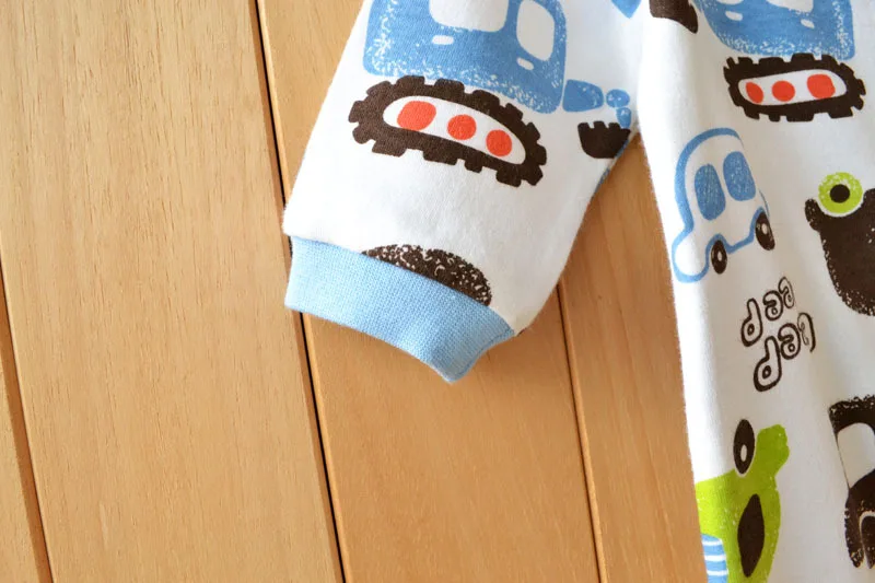 Новые весенние и осенние комбинезоны для малышей из хлопка с длинным рукавом и одной штукой.