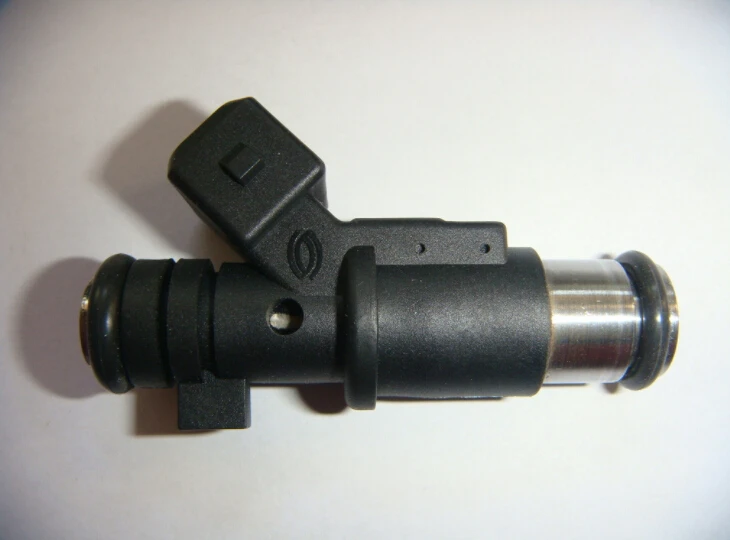 

4PCS Fuel Injector For Citroen Berlingo C2 C3 Saxo Xsara Peugeot 1.4