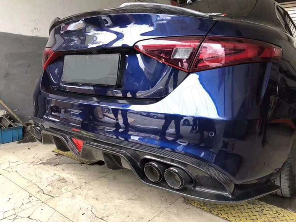 Углеродного волокна рассеиватель задней губы спойлер с лампой для Alfa Romeo Giulia Седан 4 двери стайлинга автомобилей