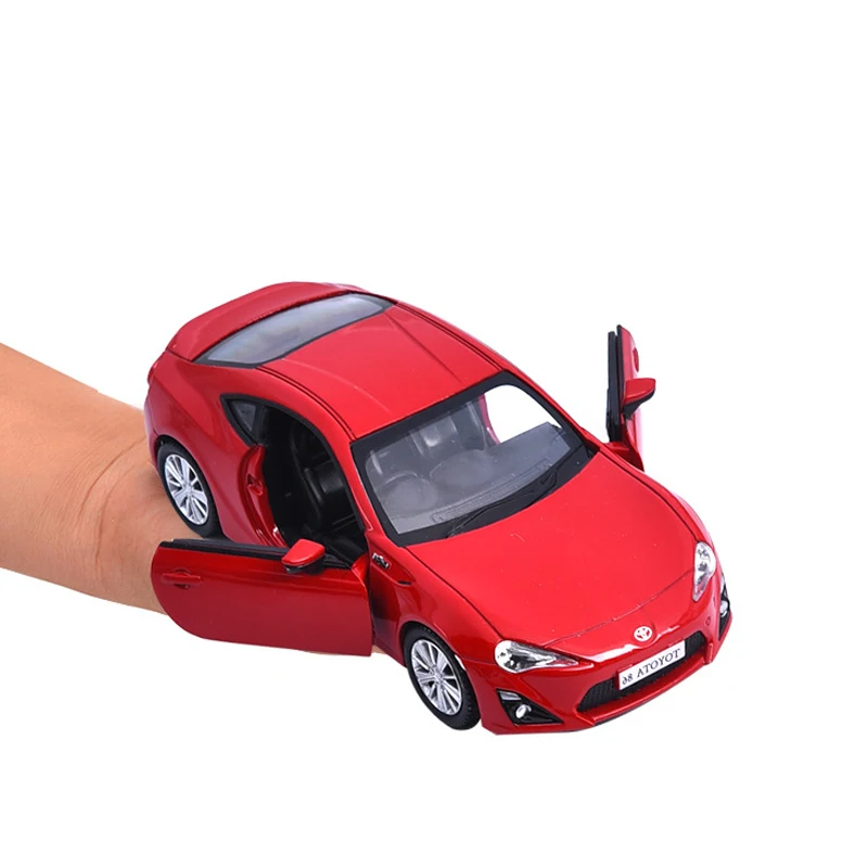 Модель автомобиля GT86 1:36 коллекционная машина литый под давлением со звуком