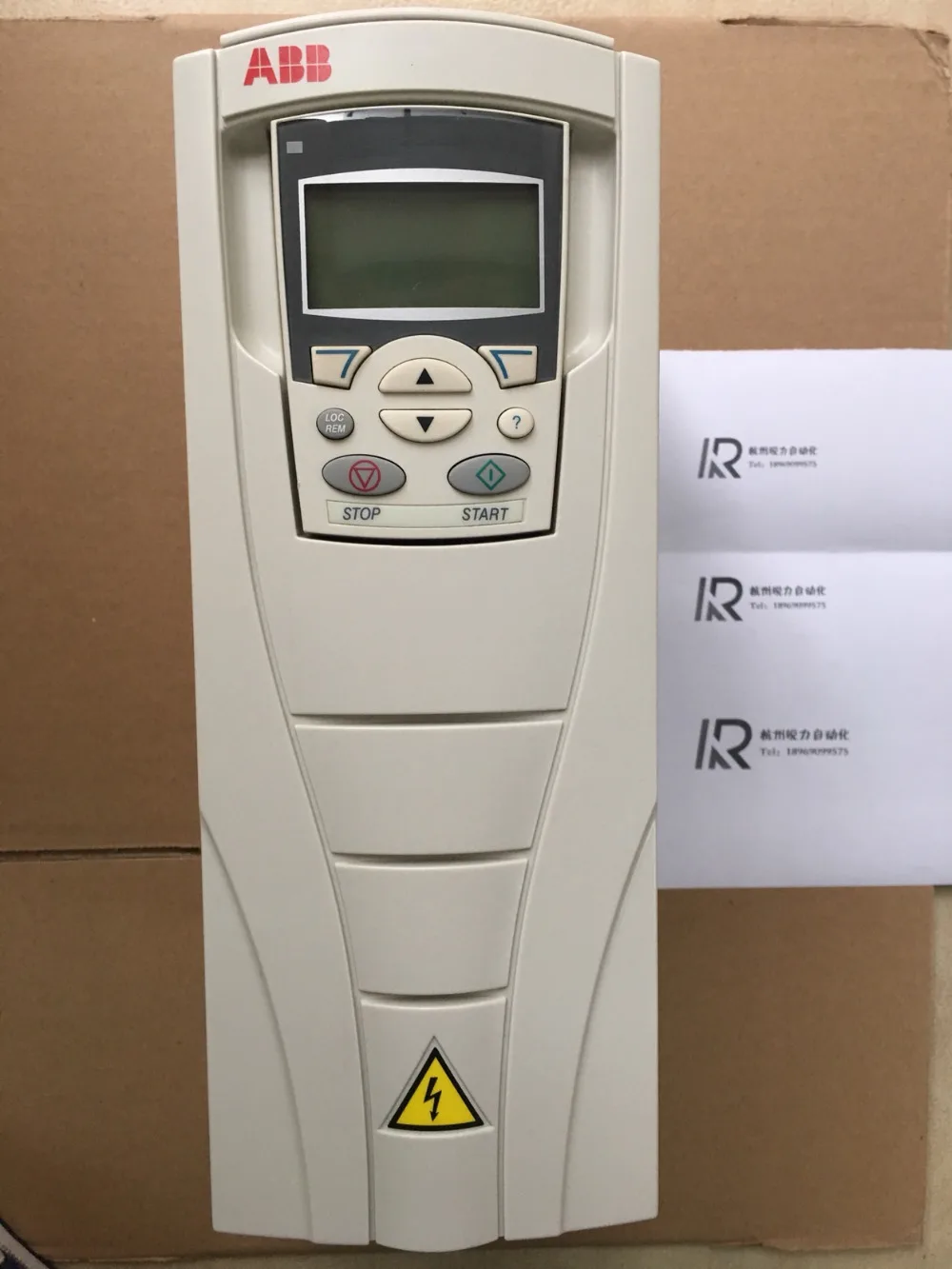 ACS550 01 08A8 4 используется в хорошем состоянии может нормально работать|Детали