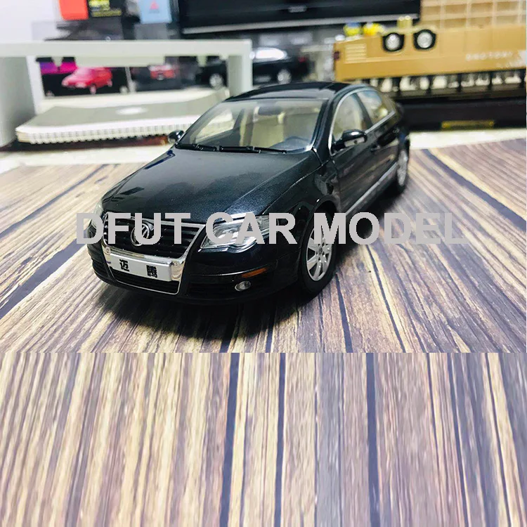 Литая 1:18 игрушка из сплава с оттягивающейся спинкой 2007 B6 Magotan модель автомобиля Детские игрушечные машинки оригинальные авторизованные подлинные детские игрушки