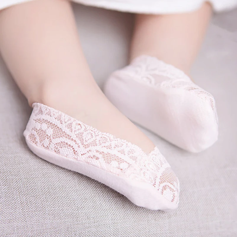 5pairs/Lot New Baby Girl Lace Socks Shallow Mouth Invisible Traceless Elastic Boat Focks Feet Slip Silicone