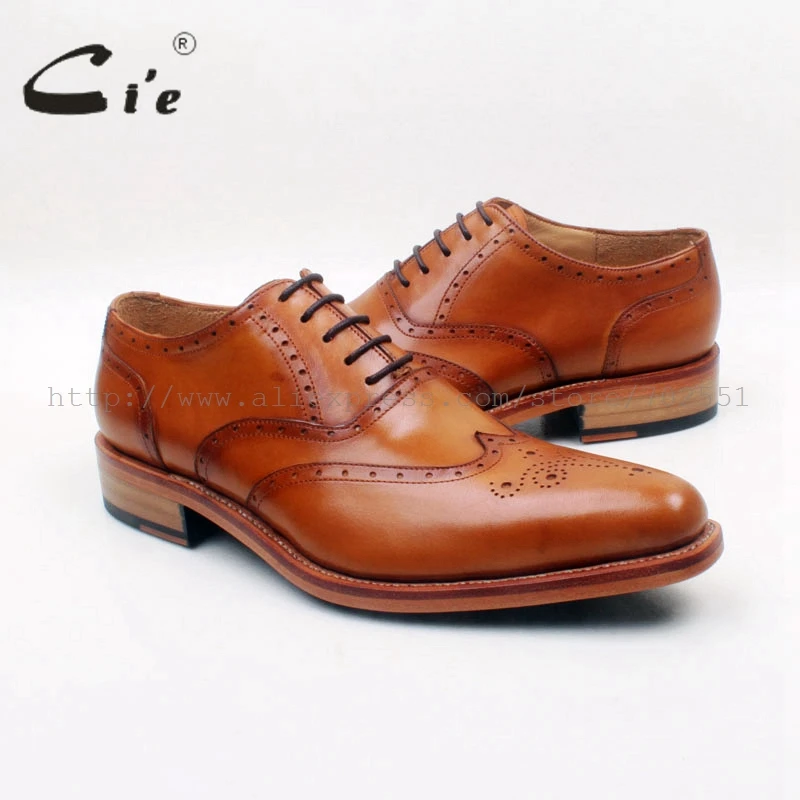 Мужские туфли-оксфорды на шнуровке с острым носком | Обувь