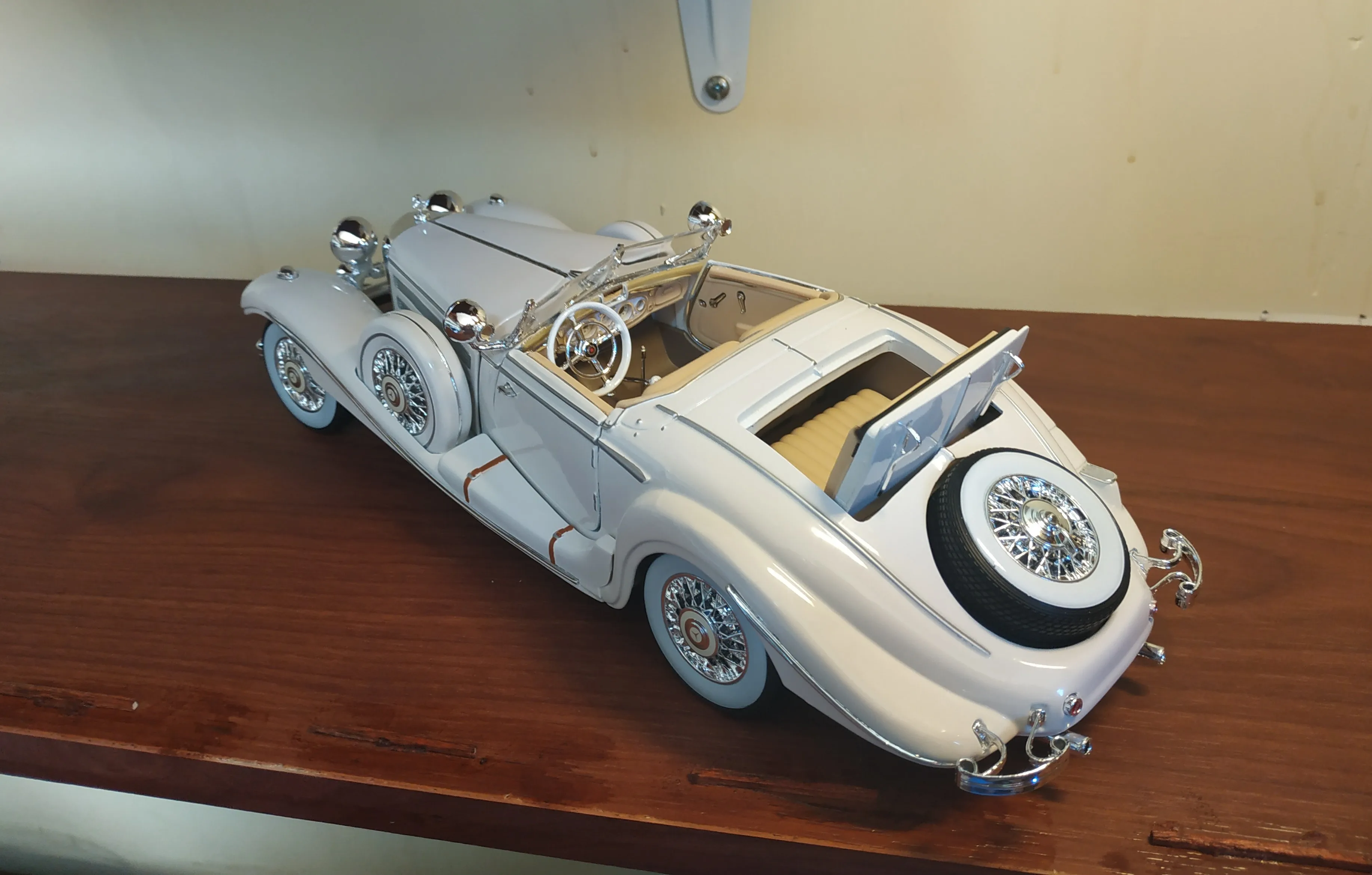 1/18 масштаб сплава литья под давлением классический автомобиль 1936 500 k