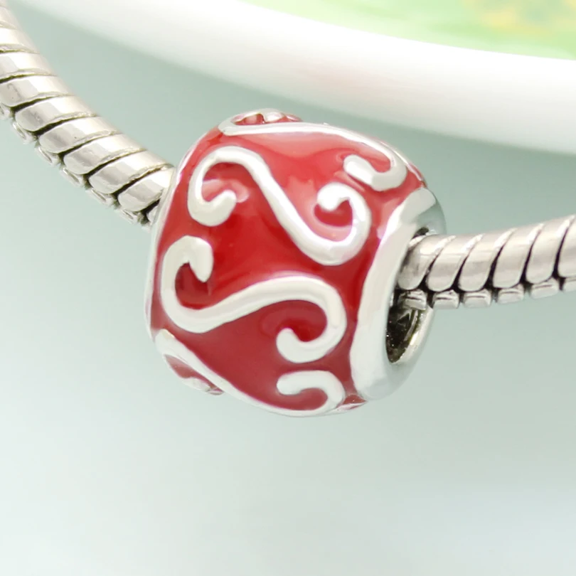 Модные аксессуары для женщин амулет с красной эмалью и отверстиями браслетов