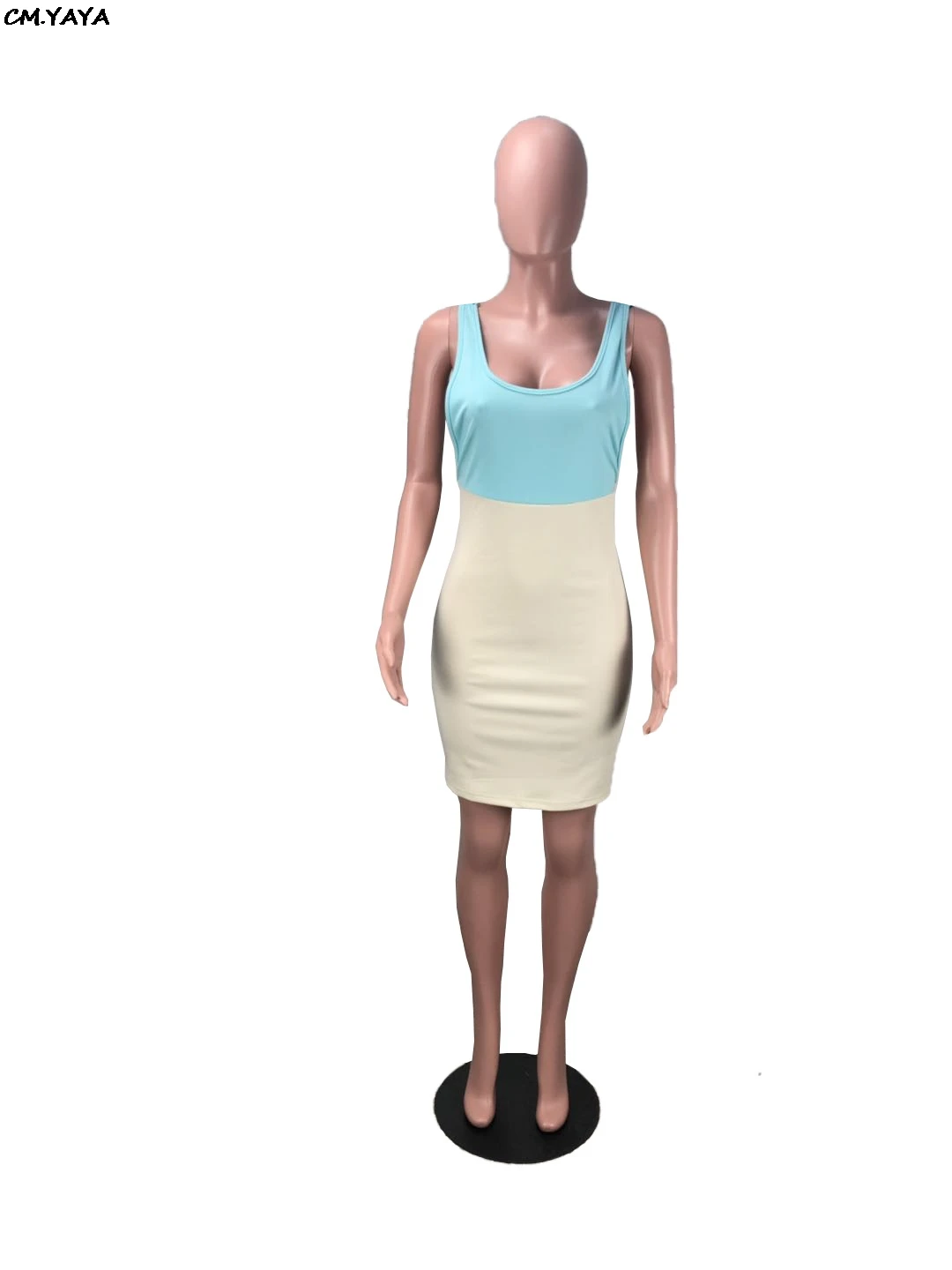 Женское облегающее платье средней длины без рукавов с круглым вырезом в стиле