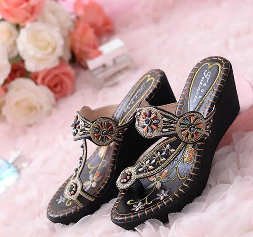 Boho/женские летние шлепанцы со стразами и кристаллами Вьетнамки с вышивкой