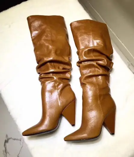 Новинка 2019 года модные коричневые и черные женские сапоги на шпильках до колена с