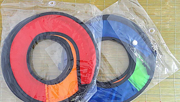 Высокое качество windsocks ripstop нейлон крыло Воздушные змеи дракон на ветру Радуга curlie spinner