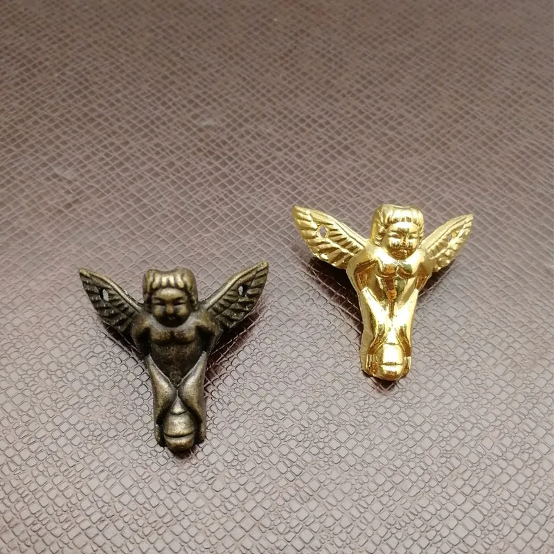 

4pcs Creative Angel Design Antique Bronze Decorative Jewelry Box Wood Case Feet Leg Corner Protector 30x28mm Furniture Hardware