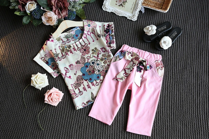 Милые детские комплекты одежды для девочек летние костюмы топы с цветочным
