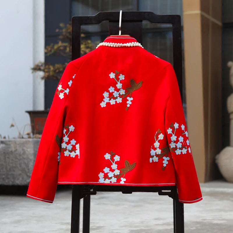 Billig Sehen Orange Handarbeit Anpassung Chinesische Blumen Rot Stickerei Woll Cheongsam Dicken Vintage Jacke Tops SO3317