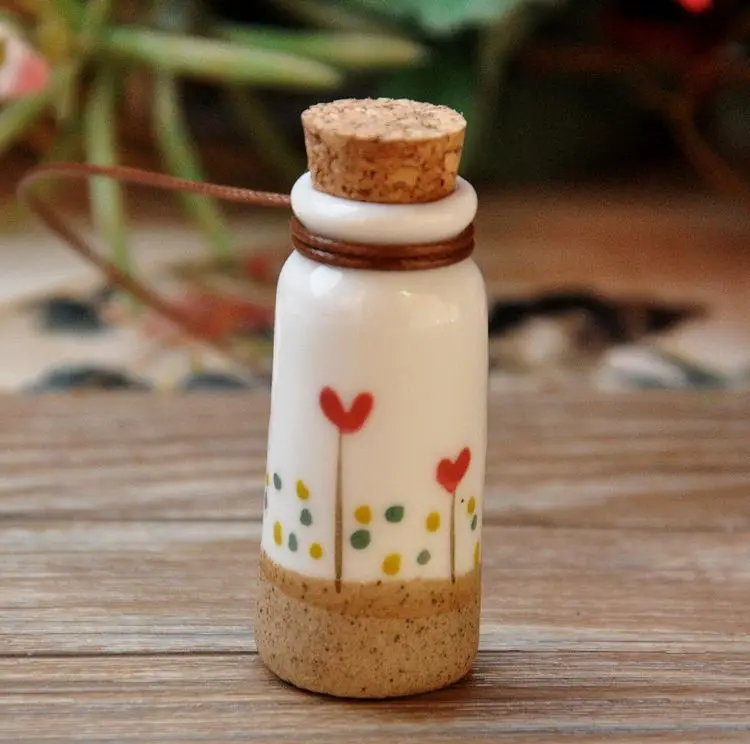

Handcraft Porcelain Perfume Bottle Pendant Hanging Fragrance Scent Bottle Aroma Oil Vials Interior Decoration 10pcs/lot ZH0310