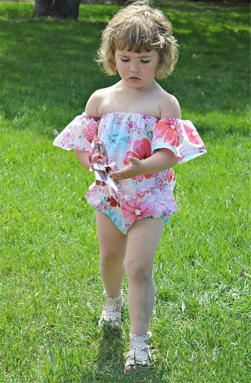 Комбинезон для маленьких девочек в богемном стиле с открытыми плечами