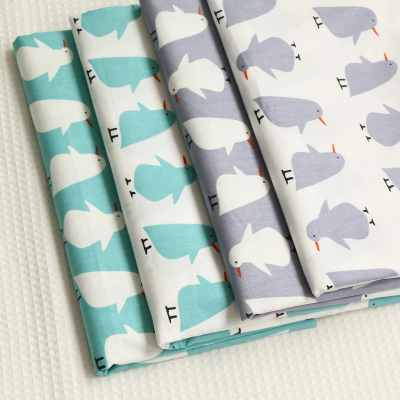 Хлопчатобумажная ткань с мультипликационным принтом пингвинов Twill Tilda сделай сам