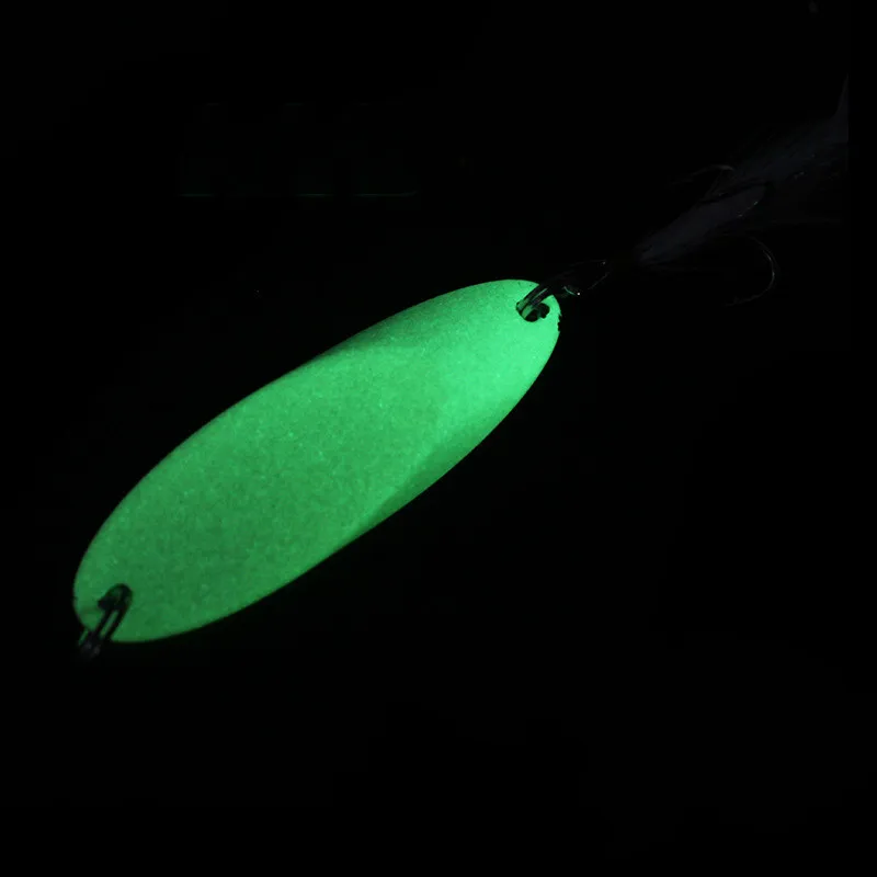 

10pcs Luminous Sequins Spoon Fishing Bait Night Fishing Metal Paillette Hard Baits with Feather Treble Hook