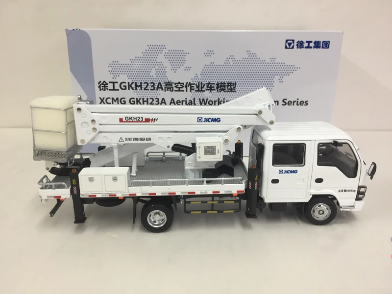 1/35 XCMG GKH23A восходящая спасательная машина воздушная Рабочая платформа белая