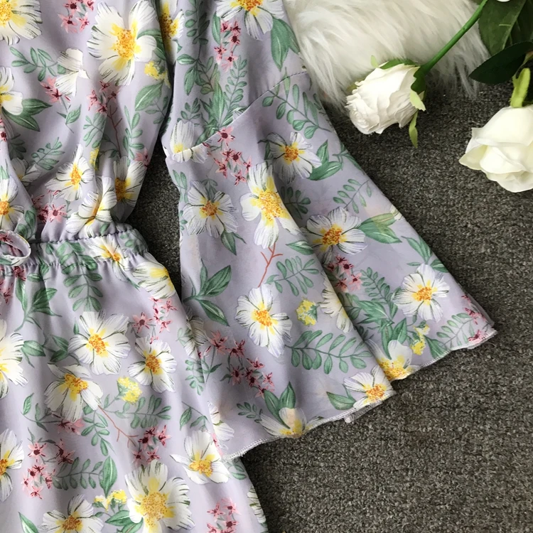 Цветочный короткий женский комбинезон с v-образным вырезом, пляжный Boho с принтом, с рюшами, сексуальный корейский элегантный шифоновый ромперы-туники, летний женский комбинезон