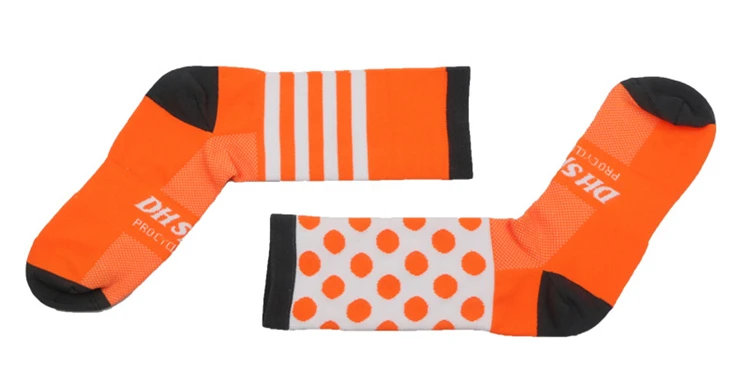 DH Sports Cycling Socks Racing Sports Socks Professional Brand Breathable Protect Feet Road Bicycle Socks Racing Bike Men Women - Цвет: Оранжевый