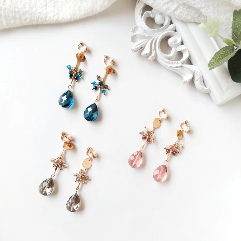 Милые эффектные длинные разноцветные блестящие хрустальные серьги-клипсы с