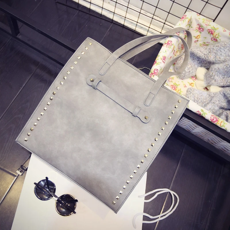 Новое Прибытие Женщины Моды Заклепки Сумки Женские На Ремне Повседневная Сумка