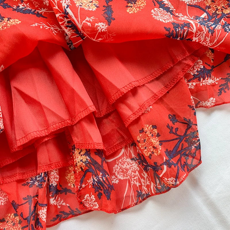 

New 2019 Large Size Women's Chiffon Print V Neck Middle Sleeve Jumpsuit Fashion Loose Shorts Rompers Womens Jumpsuit