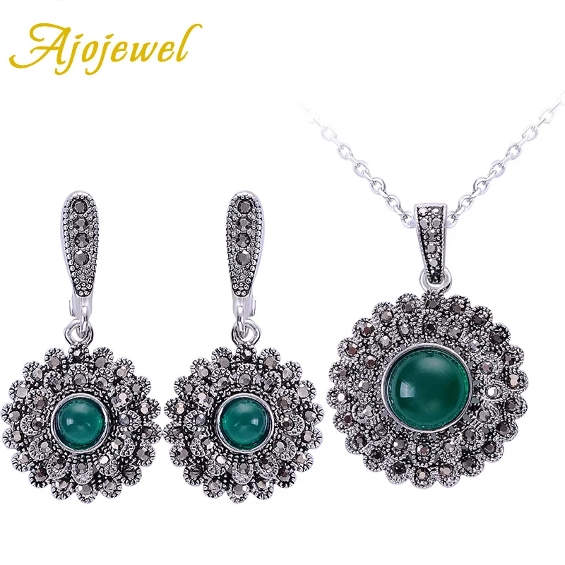 

Ajojewel Women's Black CZ Resin Stone Sunflower Shape Fashion Jewelry Sets Vintage Necklace Earrings Rhinestone Sets Brand